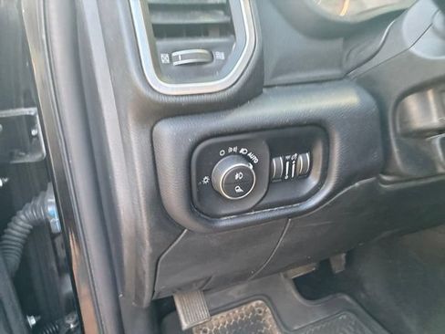 Used 2020 RAM 2500 Laramie w/ Body Color Bumper Group AWD/4WD image 12