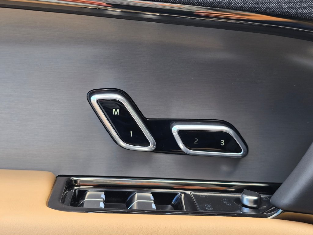 New 2026 Land Rover Range Rover Sport SE AWD/4WD image 30