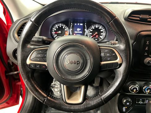 Used 2017 Jeep Renegade Latitude AWD/4WD image 20