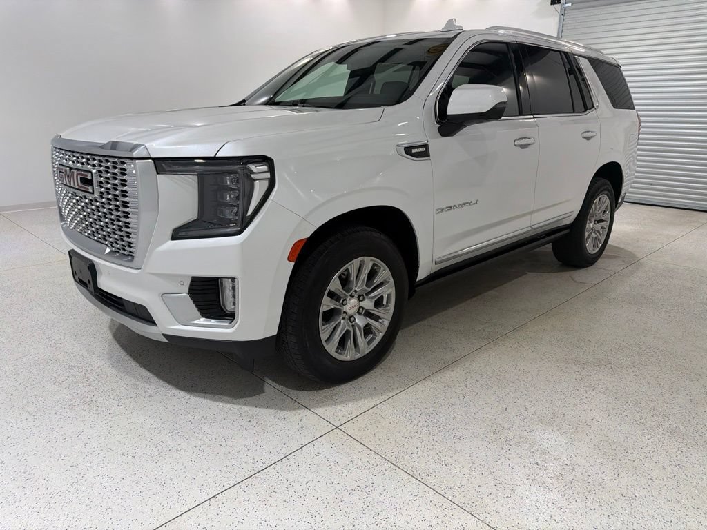 Used 2023 GMC Yukon Denali AWD/4WD image 1