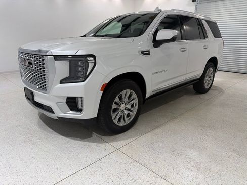 Used 2023 GMC Yukon Denali AWD/4WD image 1