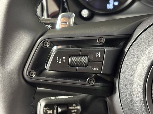 New 2026 Porsche Macan image 23