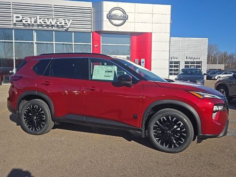 New 2026 Nissan Pathfinder SL image 8