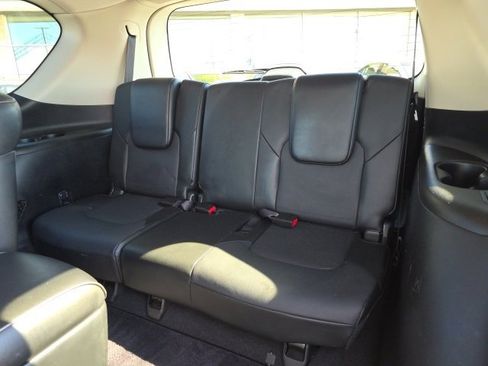 Used 2018 INFINITI QX80 4WD w/ Driver Assistance Package image 43