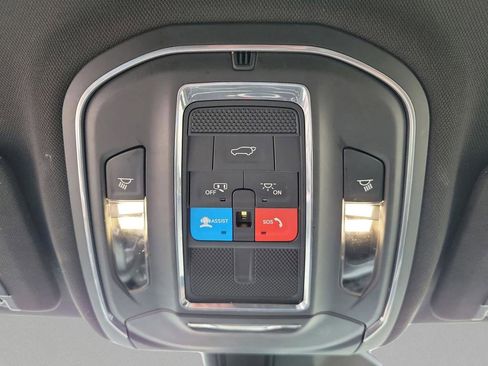 Used 2023 Jeep Grand Cherokee L Altitude image 33