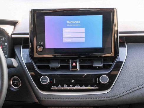 Used 2025 Toyota Corolla SE FWD image 14