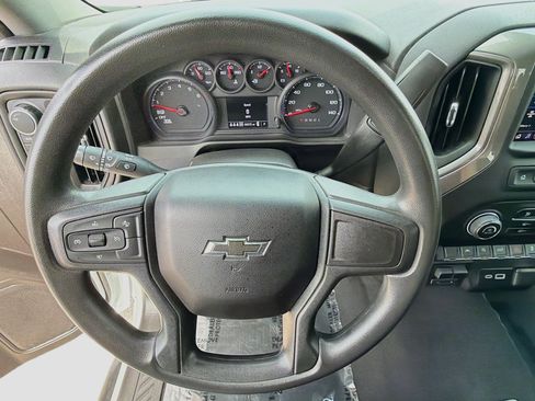 Used 2024 Chevrolet Silverado 1500 Custom Trail Boss w/ LPO, Dark Essentials Package AWD/4WD image 38