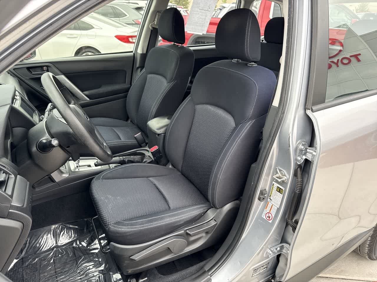 Used 2014 Subaru Forester 2.5i AWD/4WD image 11