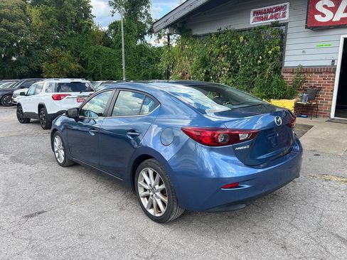Used 2017 MAZDA MAZDA3 Touring image 3
