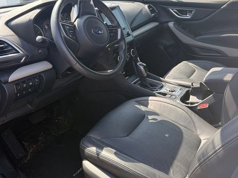 Used 2023 Subaru Forester Limited AWD/4WD image 1