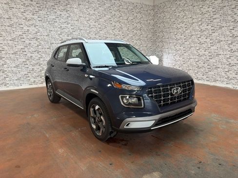 New 2026 Hyundai Venue SEL FWD image 1