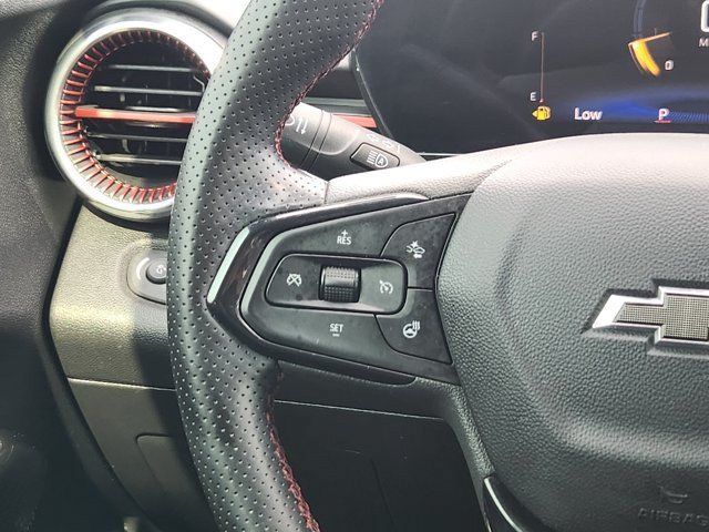 Used 2024 Chevrolet Trax RS w/ Sunroof Package FWD image 27
