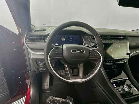 New 2026 Jeep Grand Cherokee L 4WD image 16