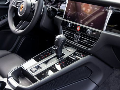 New 2026 Porsche Macan AWD/4WD image 53
