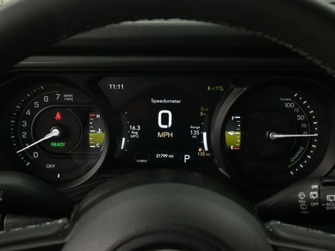 Used 2025 Jeep Wrangler Unlimited Sport S 4xe AWD/4WD image 13