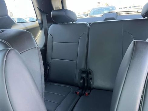 Certified 2023 Chevrolet Traverse LT AWD/4WD image 13