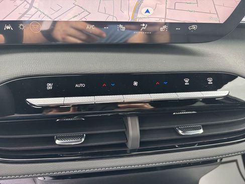 New 2026 Buick Enclave Sport Touring w/ LPO, Floor Liner Package image 25