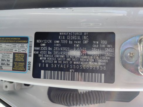Used 2025 Kia EV9 GT-Line AWD/4WD image 24