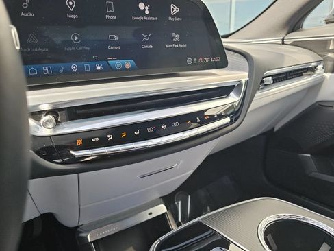 Certified 2024 Cadillac Lyriq Luxury AWD/4WD image 28