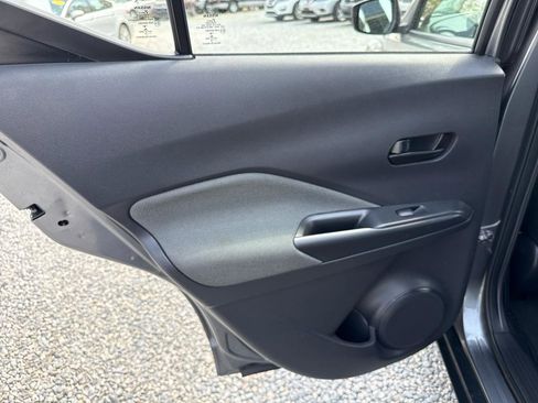 Used 2020 Nissan Kicks S image 16