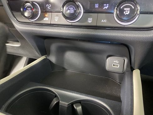 Used 2023 Honda HR-V LX image 21