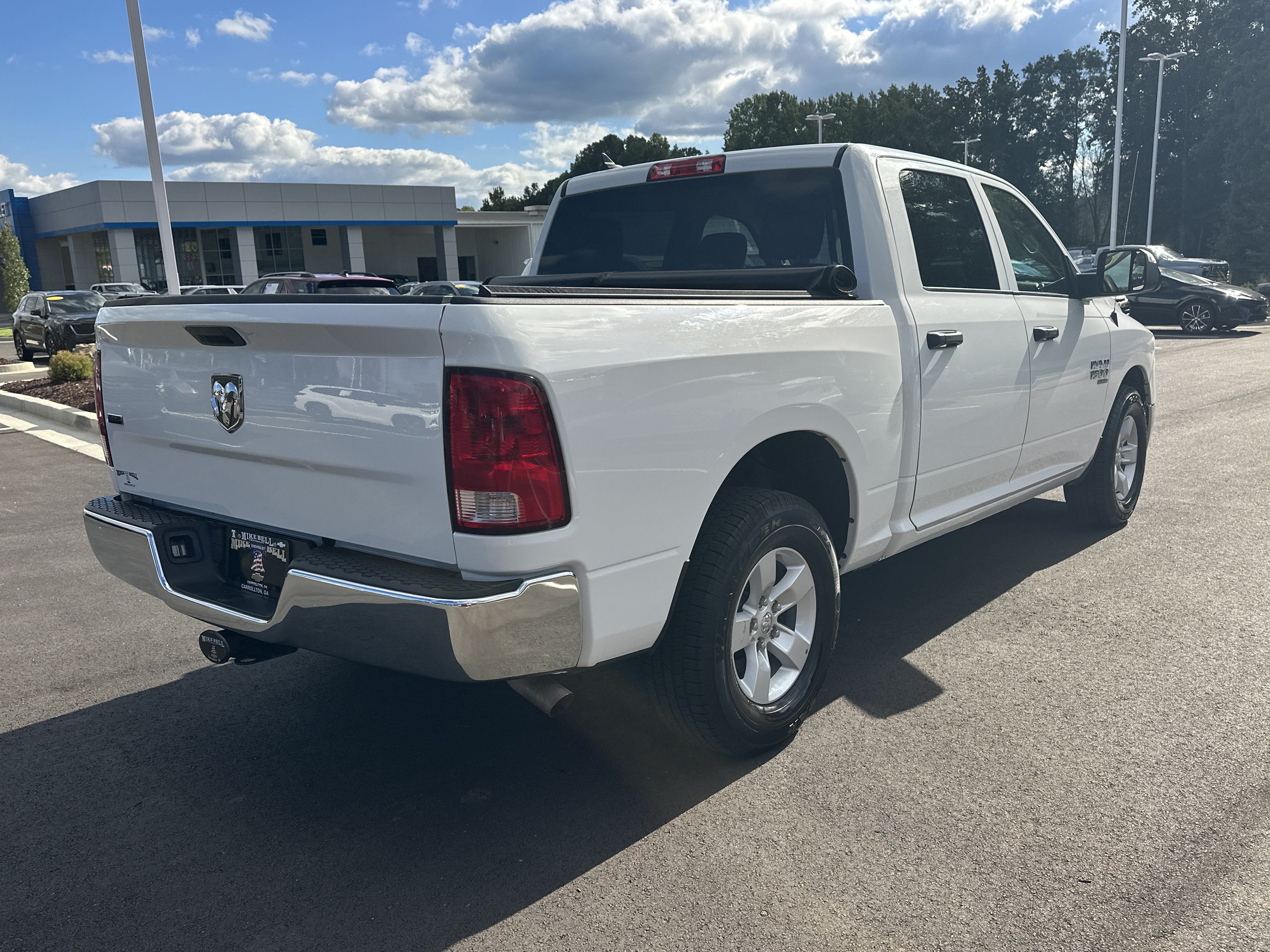 Used 2022 RAM 1500 Classic SLT w/ Trailer & Traction Group RWD image 8