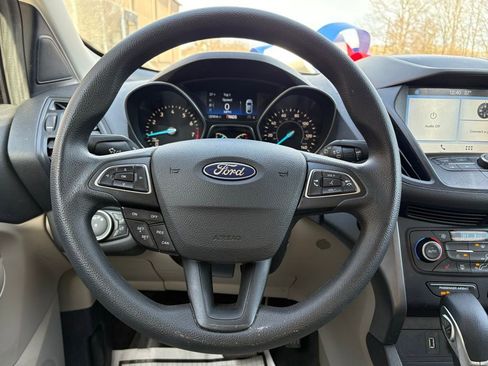 Used 2019 Ford Escape SE image 27