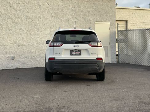 Used 2019 Jeep Cherokee Latitude Plus w/ Cold Weather Group image 6