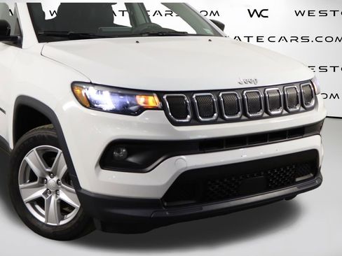 Used 2022 Jeep Compass Latitude AWD/4WD image 51