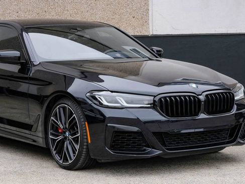 Used 2023 BMW M550i xDrive w/ Executive Package AWD/4WD image 10
