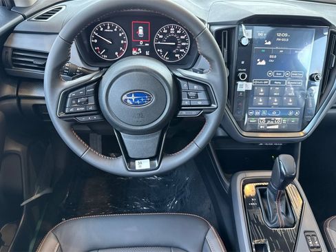 New 2025 Subaru Crosstrek 2.5i Limited w/ Crosstrek Mirror Package image 17
