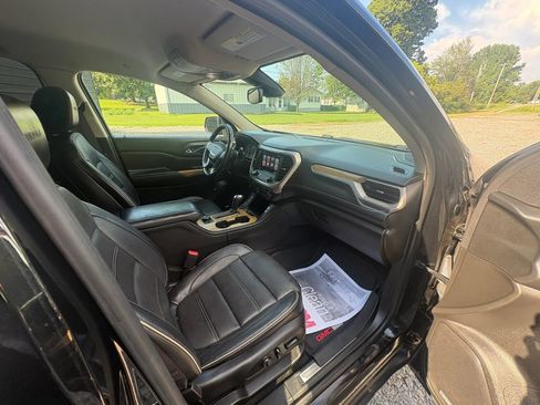 Used 2017 GMC Acadia Denali AWD/4WD image 10