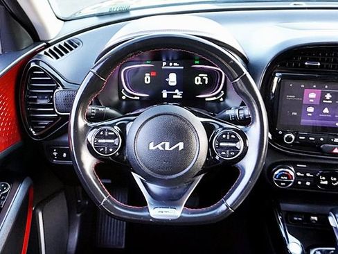 Used 2023 Kia Soul GT-Line image 20