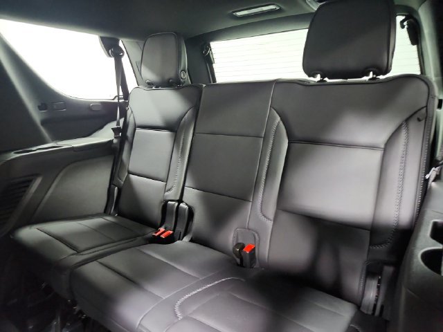 Used 2025 GMC Yukon Denali AWD/4WD image 35