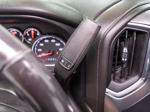 Used 2019 Chevrolet Silverado 1500 LT AWD/4WD image 29