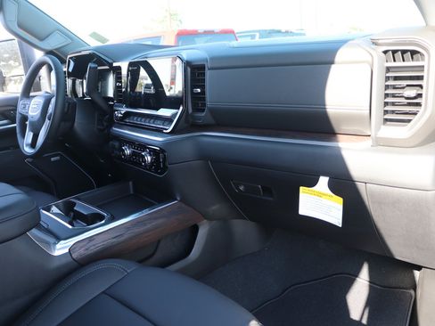 New 2026 GMC Sierra 2500 SLT w/ SLT Convenience Package AWD/4WD image 34