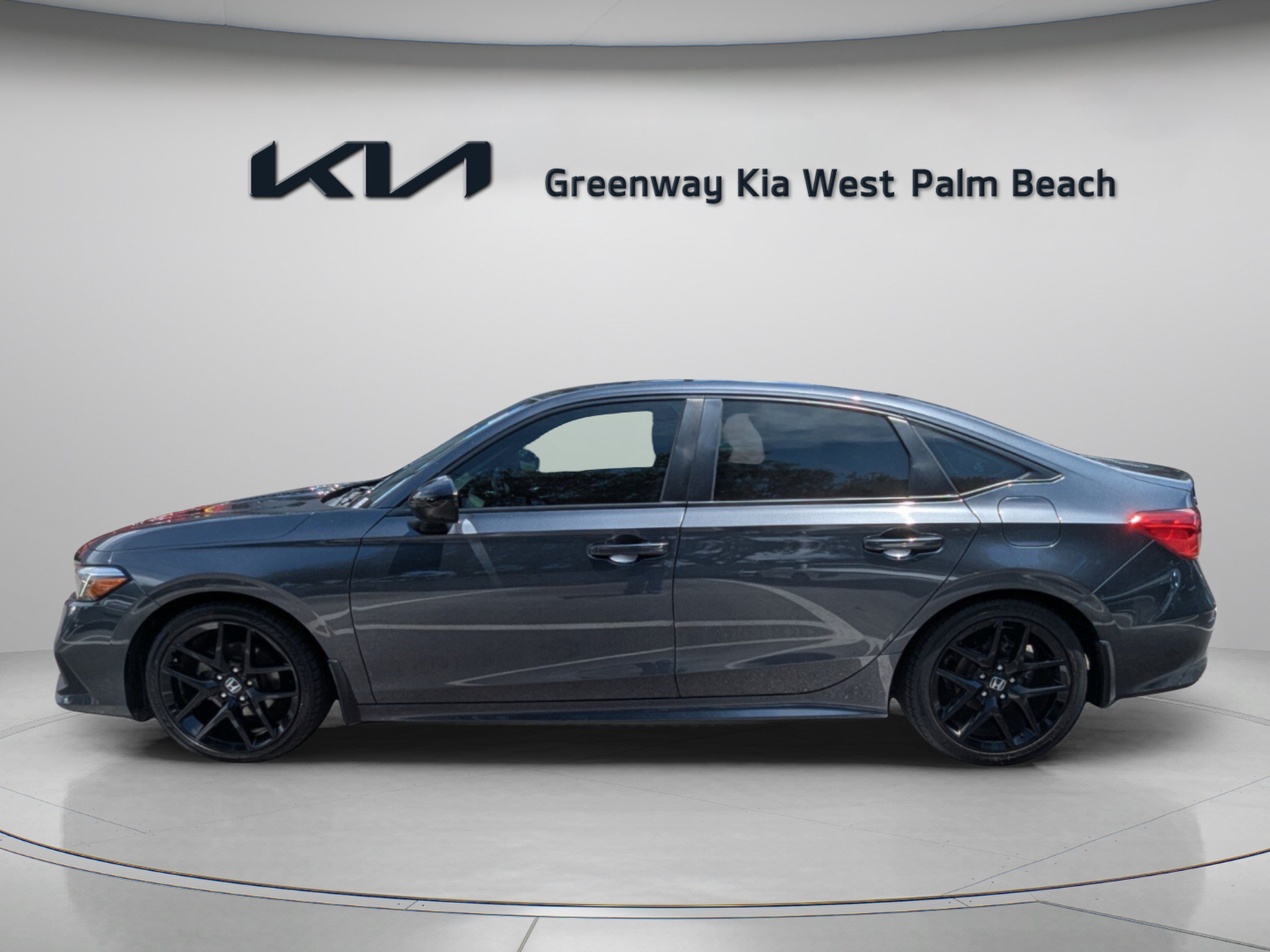 Used 2024 Honda Civic Sport image 4