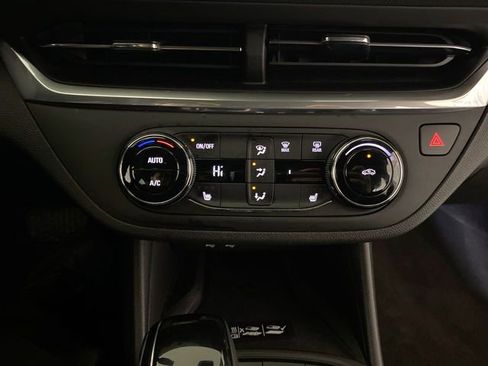 Used 2024 Buick Envista Preferred w/ Convenience I Package image 42