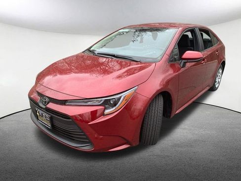 New 2026 Toyota Corolla LE FWD image 5