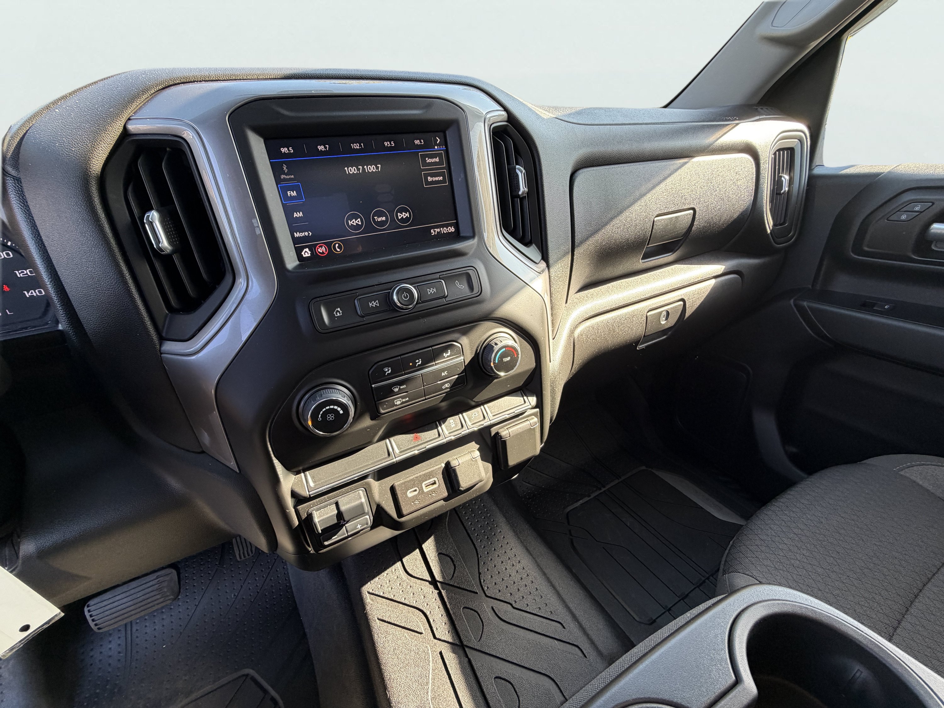 Used 2022 Chevrolet Silverado 3500 W/T w/ WT Convenience Package AWD/4WD image 10