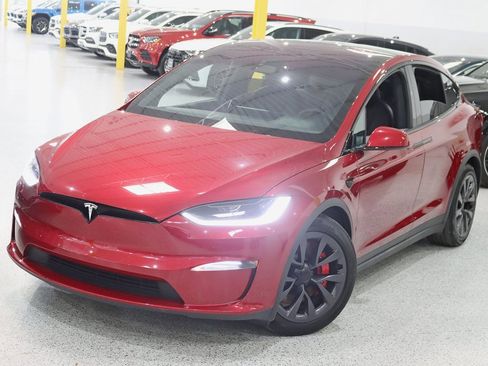 Used 2024 Tesla Model X Plaid image 5