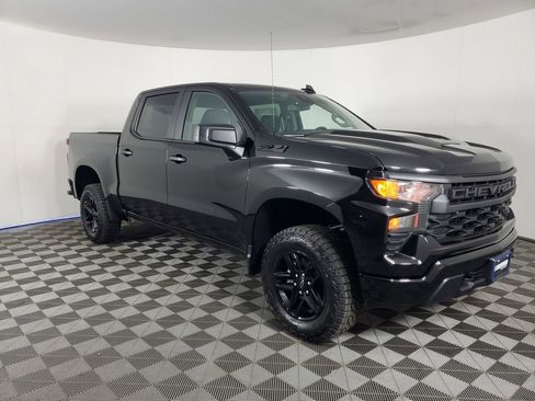 New 2026 Chevrolet Silverado 1500 Custom Trail Boss w/ Midnight Edition image 2