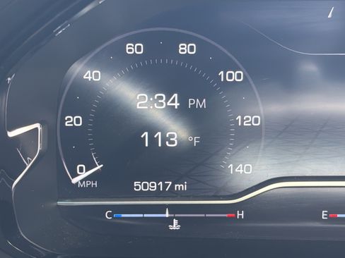 Used 2023 GMC Yukon XL Denali Ultimate AWD/4WD image 2
