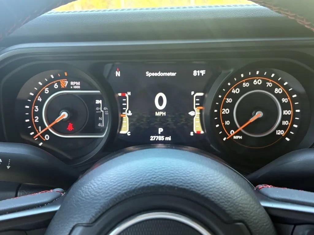 Used 2024 Jeep Gladiator Rubicon AWD/4WD image 24