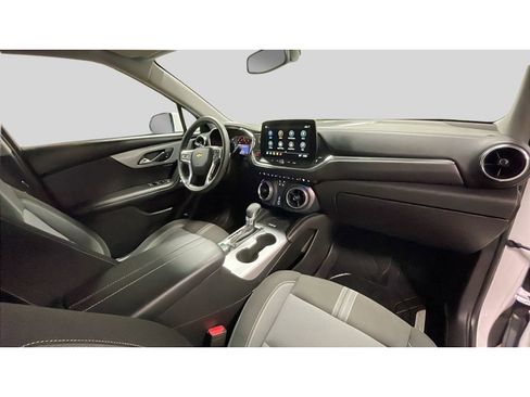 Used 2024 Chevrolet Blazer LT w/ Convenience Package AWD/4WD image 3