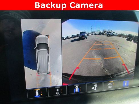 Used 2023 Chevrolet Suburban Z71 w/ Luxury Package image 15