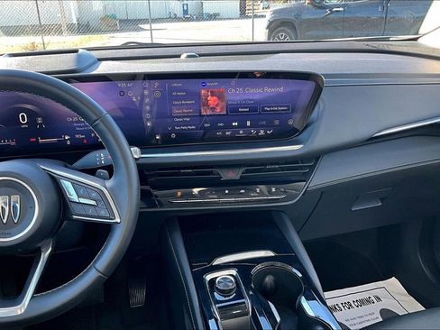 Used 2025 Buick Envision Preferred image 9