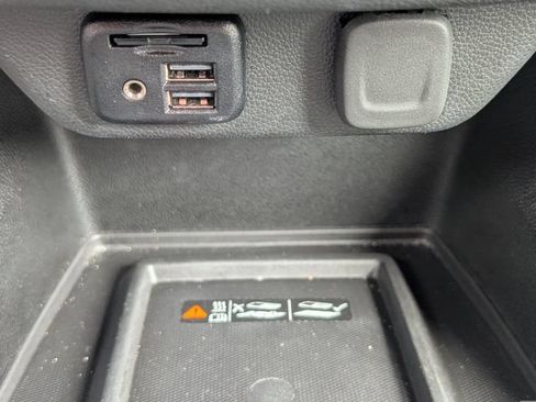 Used 2023 Chevrolet Traverse Premier w/ Redline Edition FWD image 25