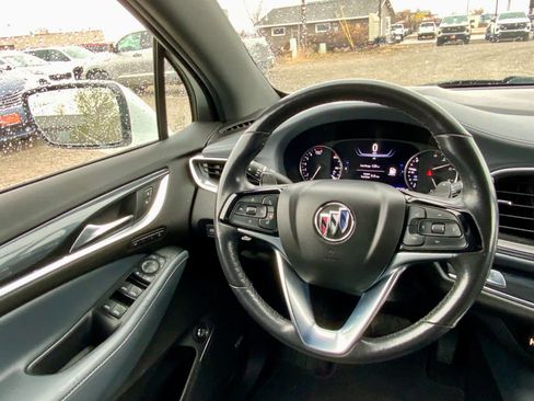 Used 2022 Buick Enclave Premium image 39