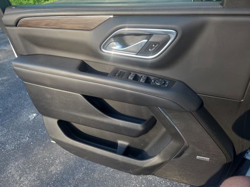 Used 2021 Chevrolet Tahoe LT AWD/4WD image 13